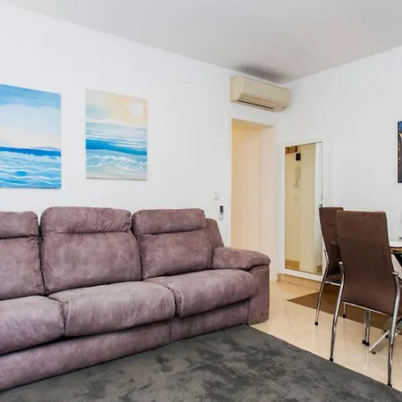 Casa Mediterranea Holiday home *